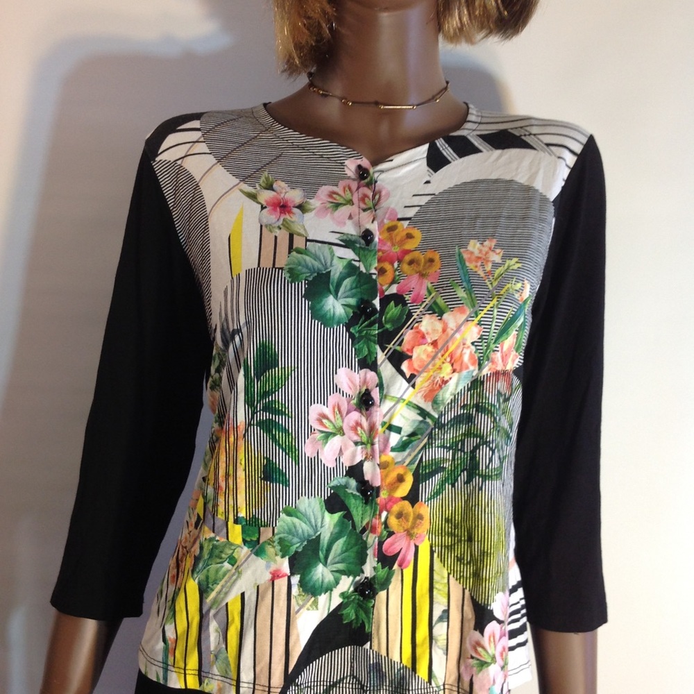 Daniele Fabri Fall/Summer Button Up Sweater